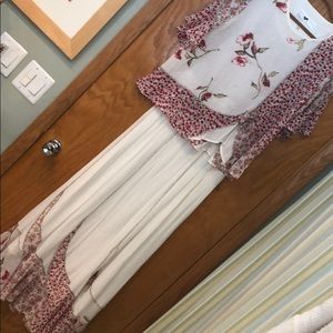 Tommy n Loulou skirt and top set w/tulips